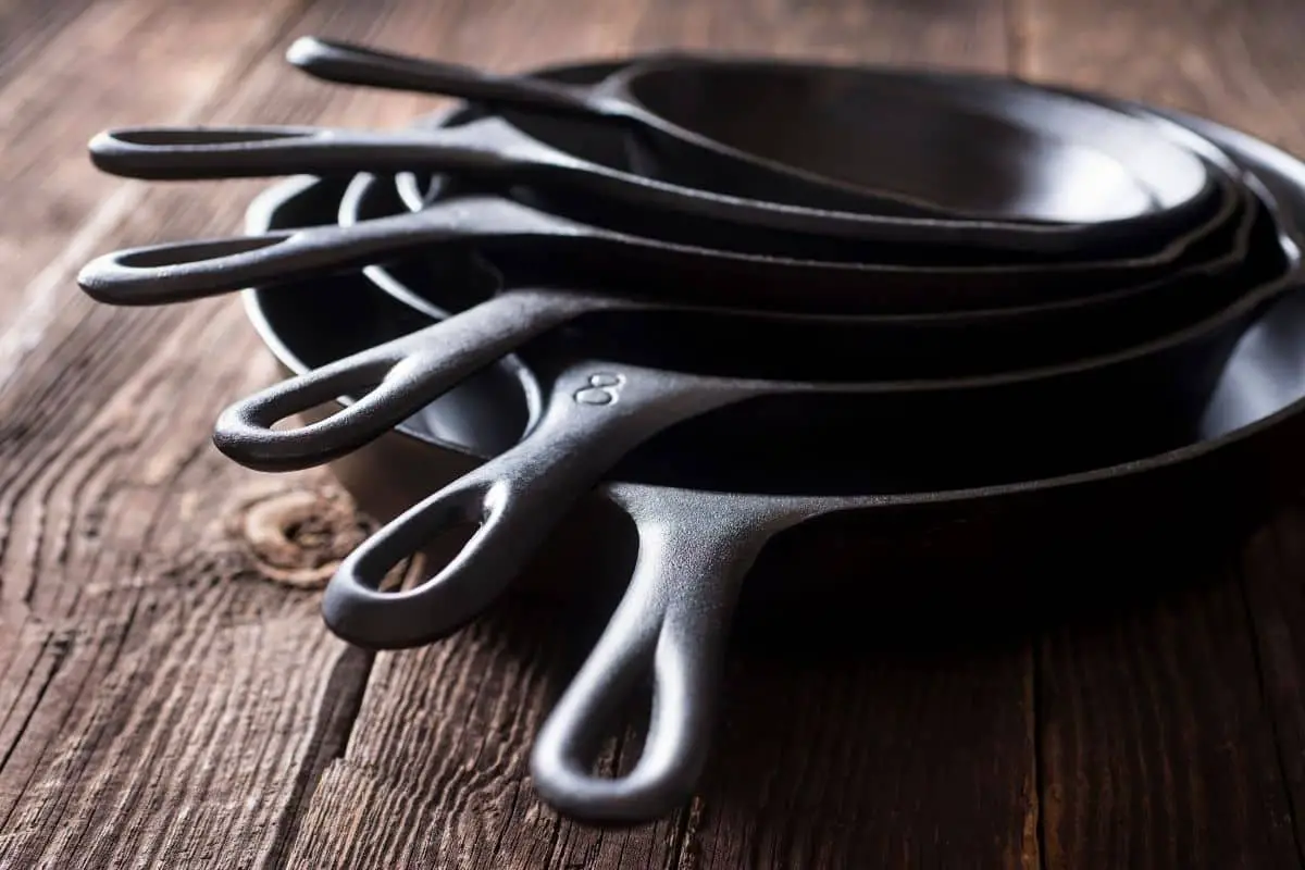 What should a cast iron skillet look like