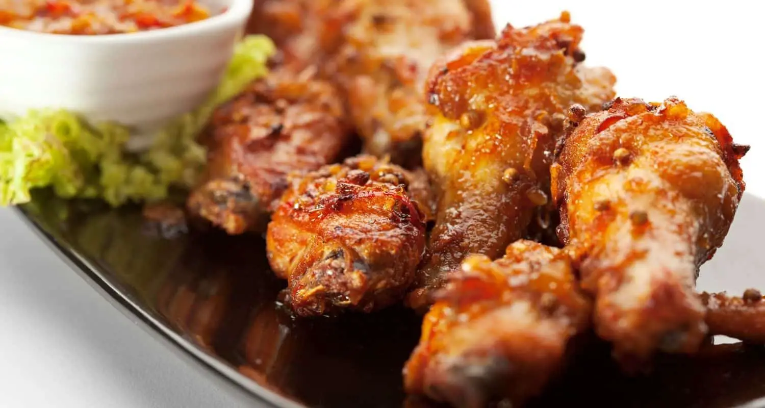 How much does a fried chicken wing weigh?