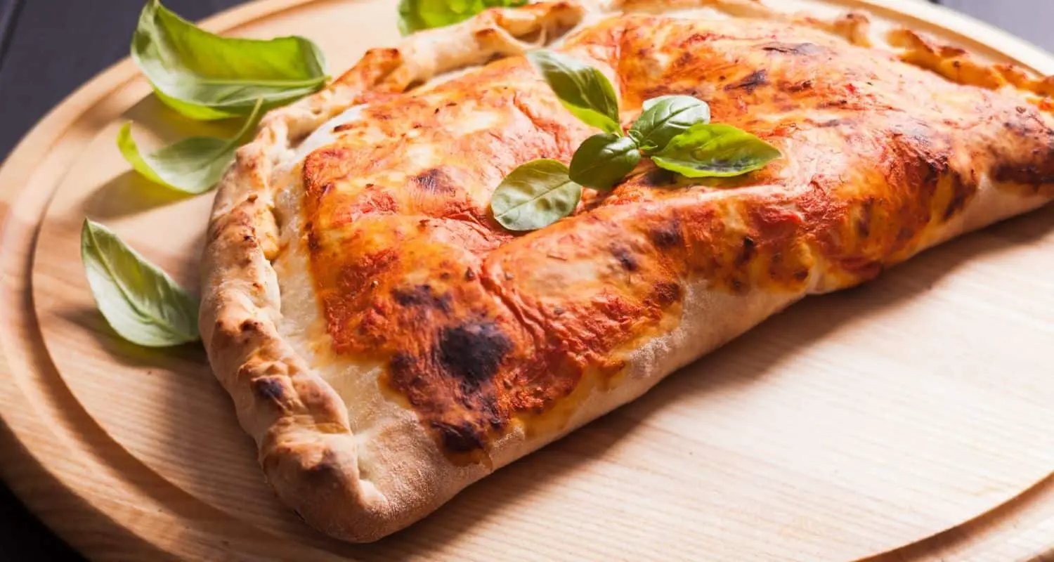How to make calzone with jiffy pizza crust mix?