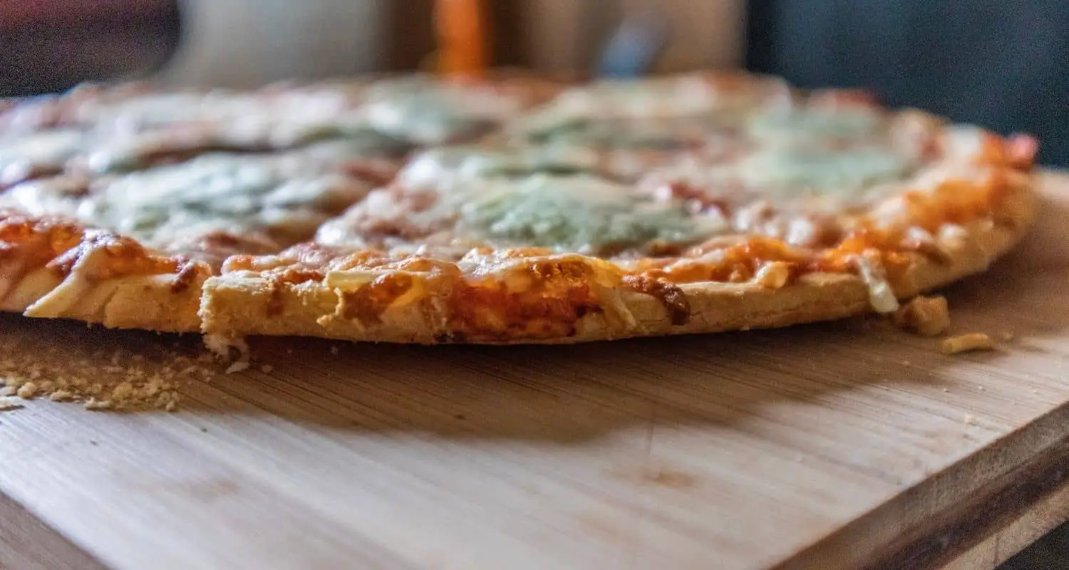 How long is Boboli pizza crust good for?